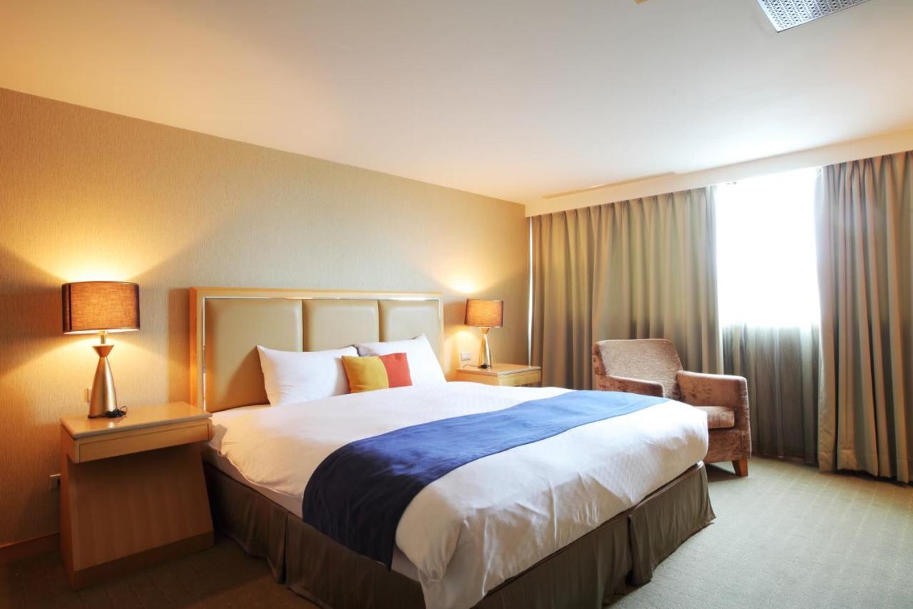 Jin Hua Hotel Luodong Extérieur photo