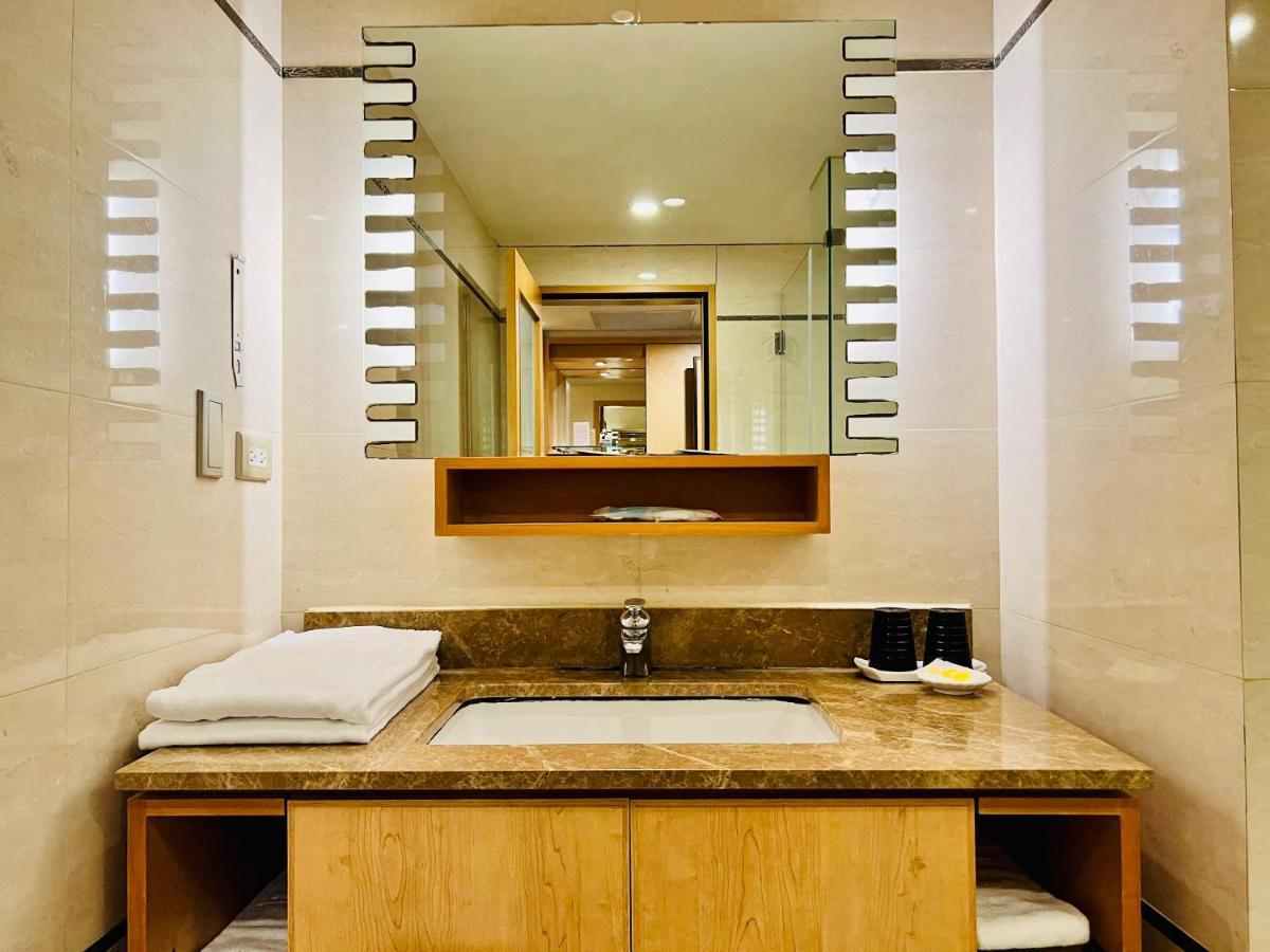 Jin Hua Hotel Luodong Extérieur photo