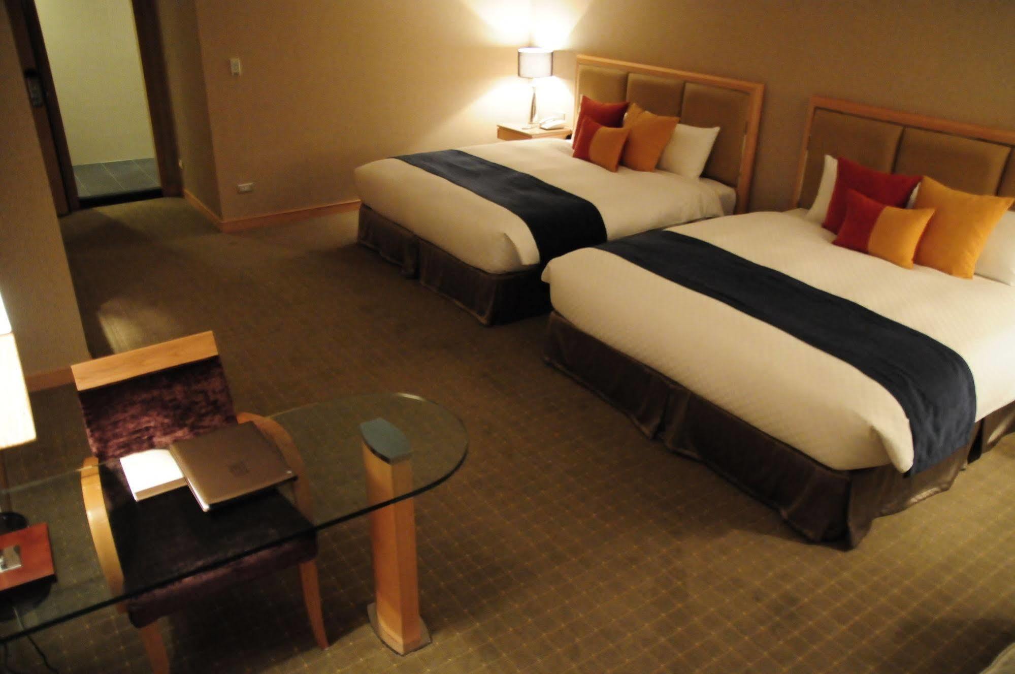 Jin Hua Hotel Luodong Extérieur photo