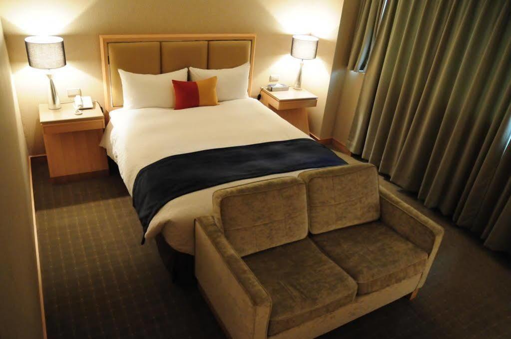 Jin Hua Hotel Luodong Extérieur photo